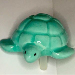 Nora Fleming sea turtle